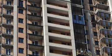 US 30-Year Mortgage Rates Dip to 6.27%, Boosting Homebuilder Confidence Amid Economic Uncertainty