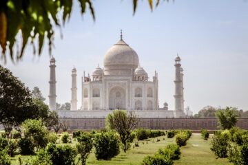 Explore America’s Hidden Gems: Top 10 Offbeat Destinations for Fall Travel